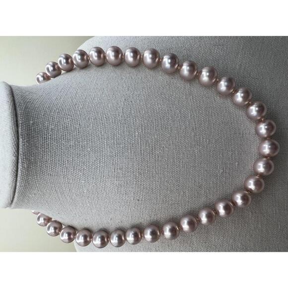 Jewelry - Classic Pink Faux Pearl Necklace
